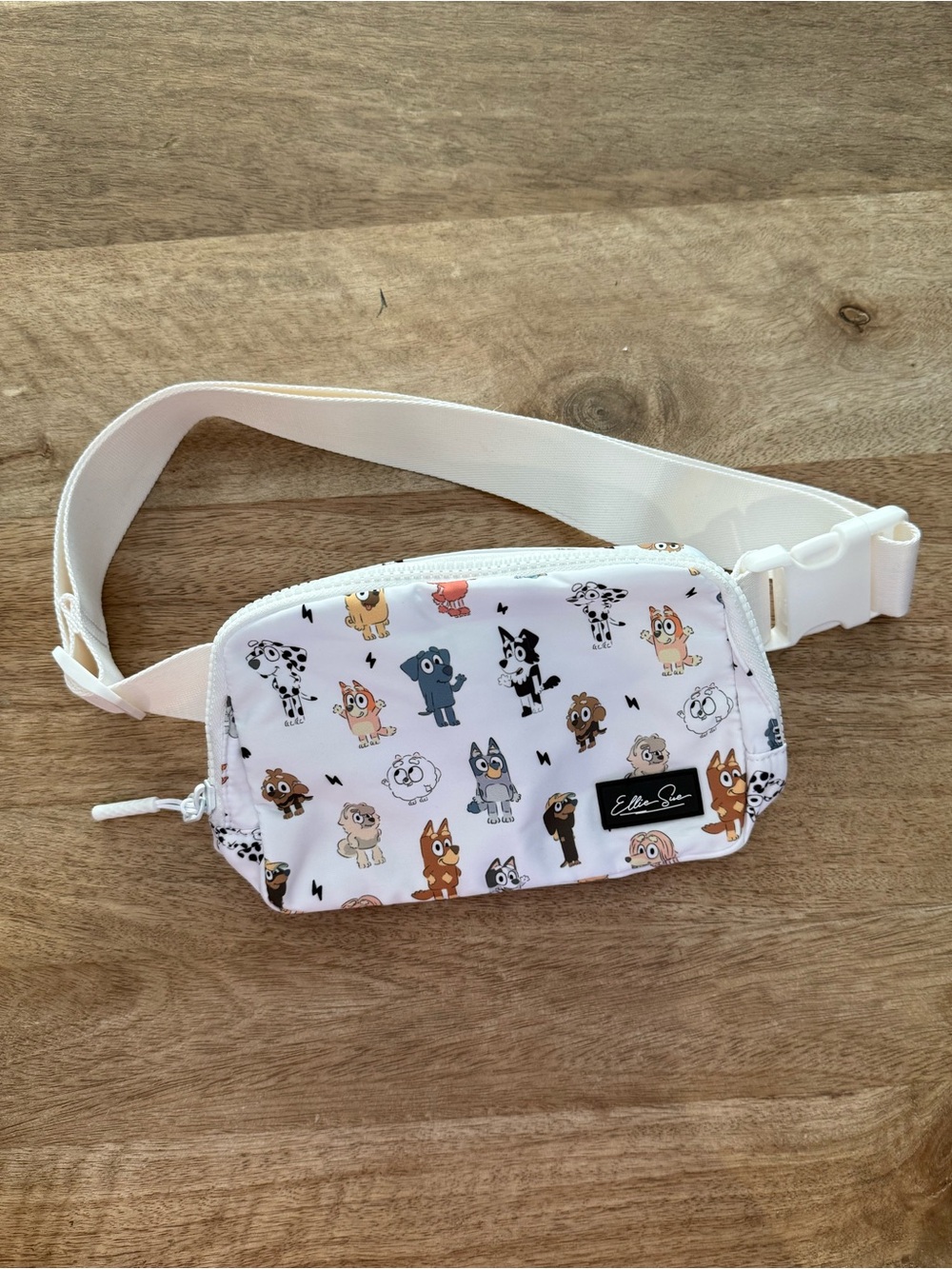 Ellie Sue Bluey & Friends Belt Bag White Fanny Pack Purse Cross Body Adjustable